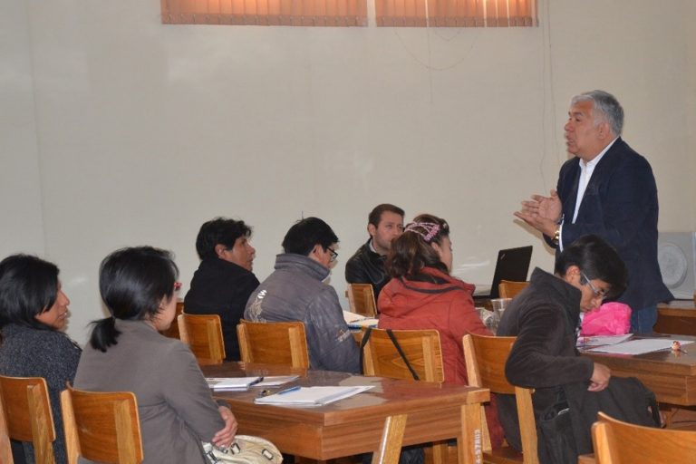 Leadership course held at Universidad Técnica de Oruro