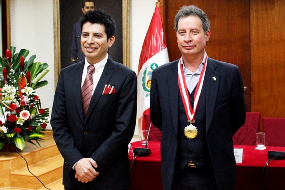 Bolivia’s Minister of Mining and Metallurgy awarded by The Chamber