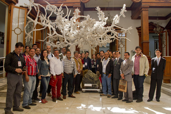 International Delegations from GEOMET 2016 visit the Minerals Museum